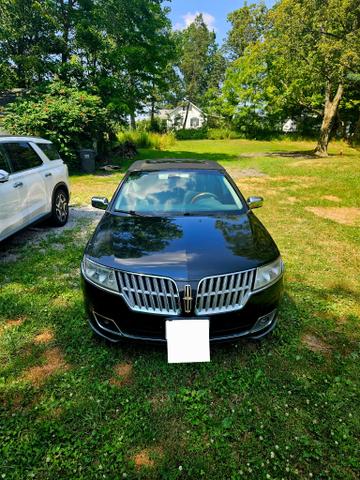 Photo of 2010 Black Lincoln MKZ