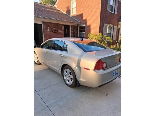 Photo of 2012 Gold Chevrolet Malibu