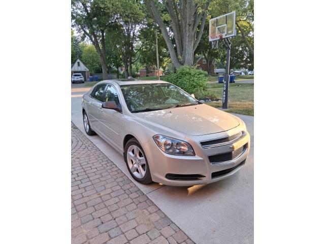 Photo of 2012 Gold Chevrolet Malibu