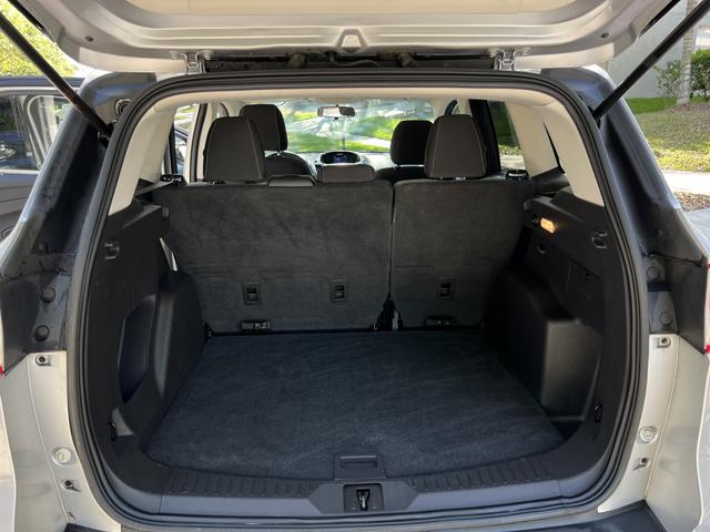 Photo of 2014 Silver Ford Escape