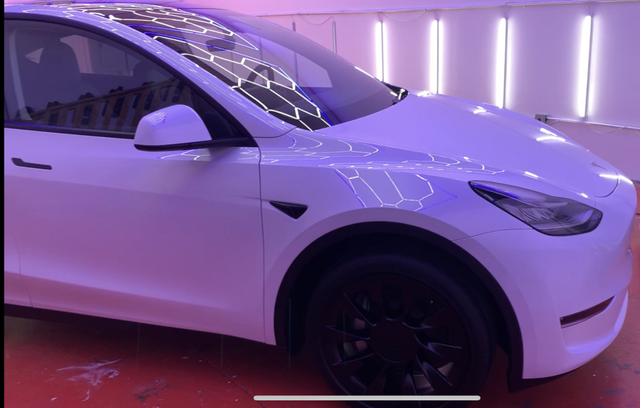Photo of 2023 White Tesla Model Y