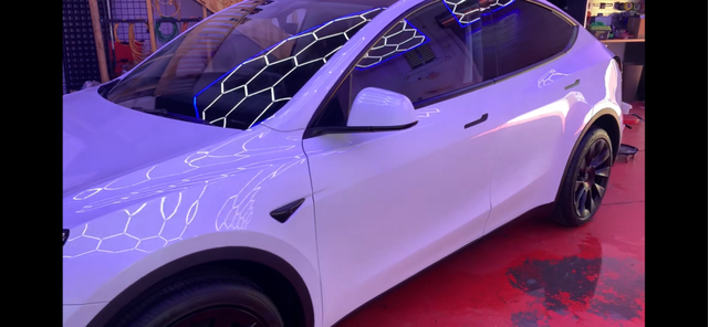 Photo of 2023 White Tesla Model Y