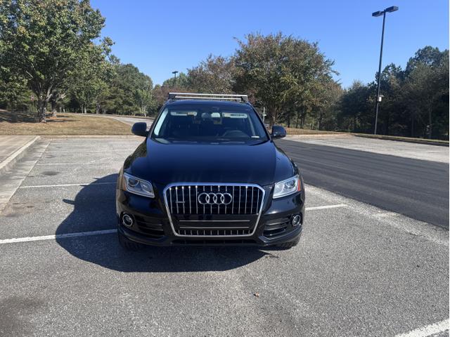 Photo of 2016 Black Audi Q5