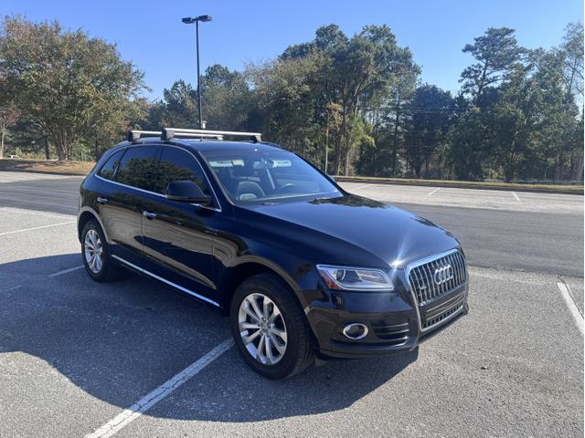Photo of 2016 Black Audi Q5