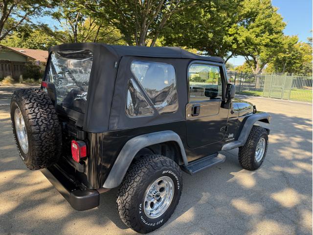 Photo of 2005 Black Jeep Wrangler