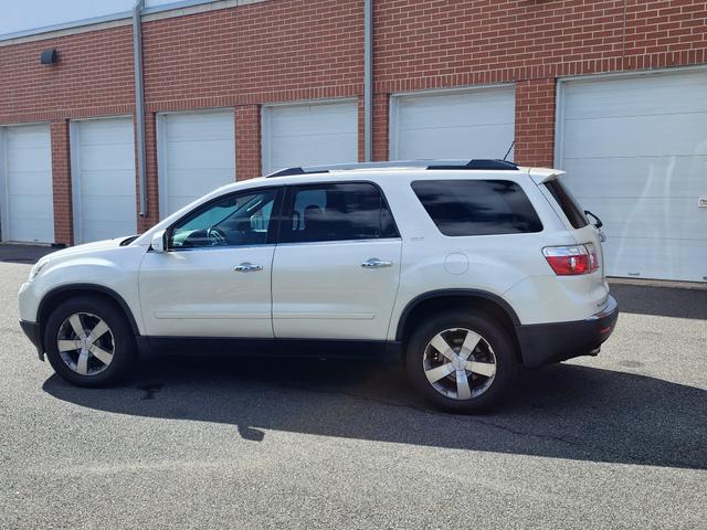 Photo of 2012 White GMC Acadia