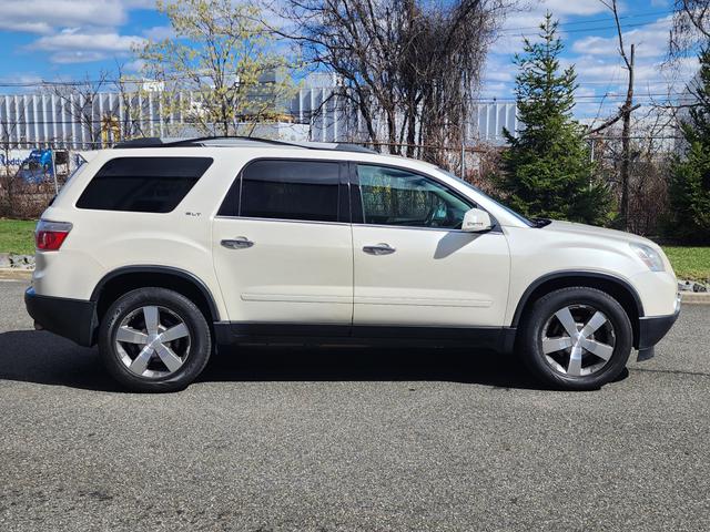 Photo of 2012 White GMC Acadia