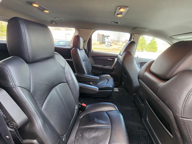 Photo of 2012 White GMC Acadia
