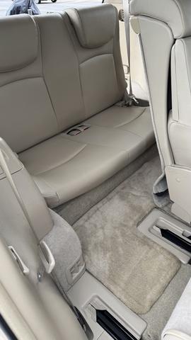 Photo of 2006 Gold Toyota Highlander Hybrid