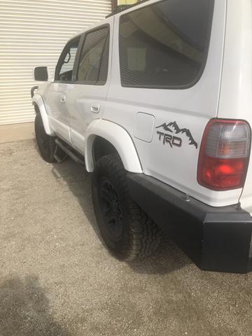 Photo of 1999 White Toyota 4Runner