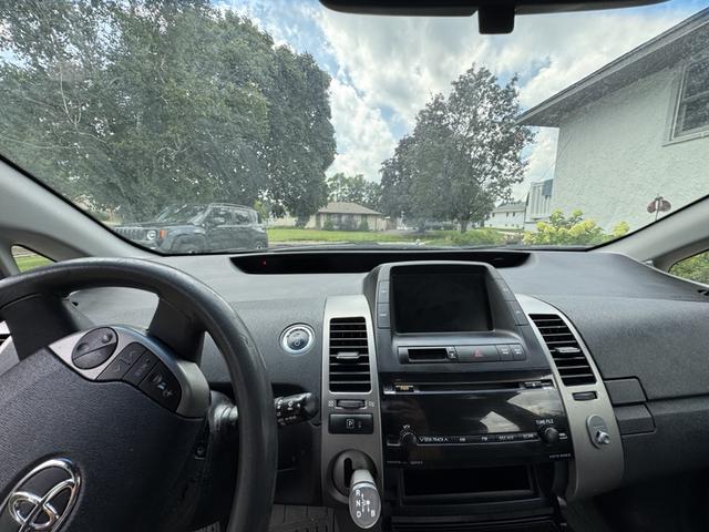 Photo of 2007 Silver Toyota Prius