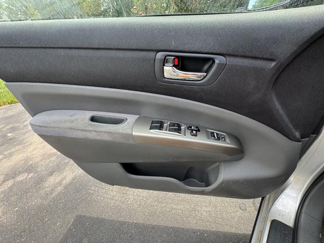 Photo of 2007 Silver Toyota Prius
