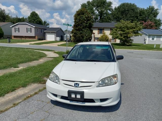 Photo of 2004 White Honda Civic