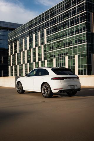 Photo of 2020 White Porsche Macan