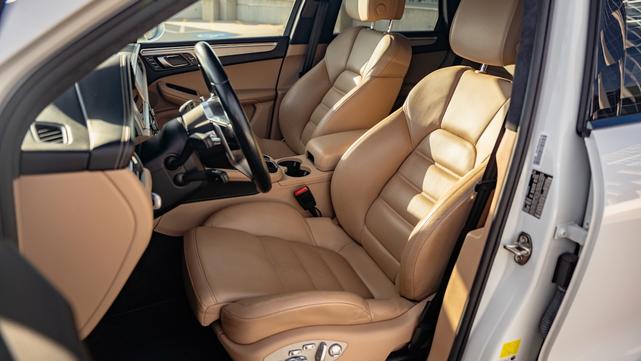 Photo of 2020 White Porsche Macan