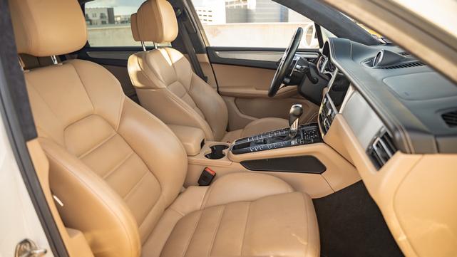 Photo of 2020 White Porsche Macan