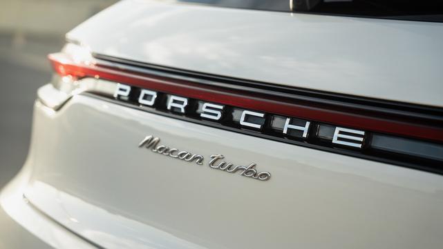 Photo of 2020 White Porsche Macan