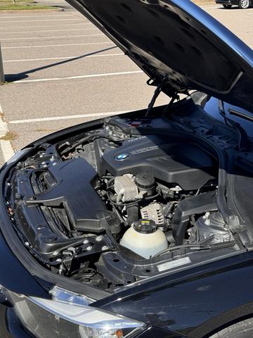 Photo of 2016 Black BMW 320