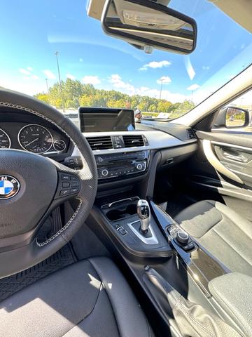 Photo of 2016 Black BMW 320
