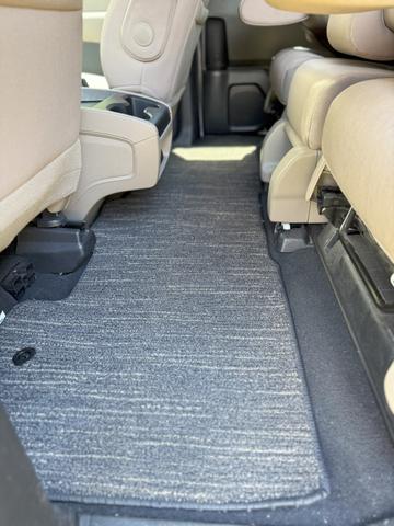 Photo of 2022 White Honda Odyssey