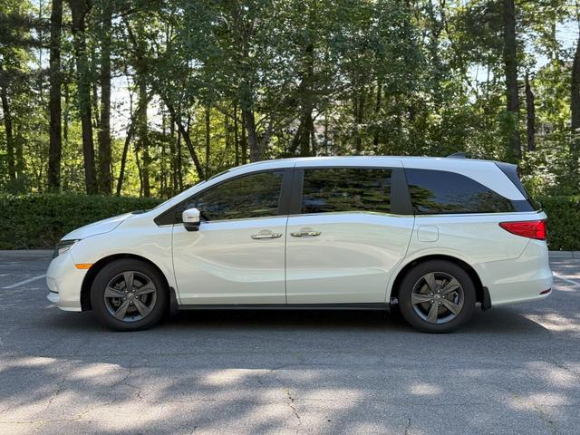 Photo of 2022 White Honda Odyssey