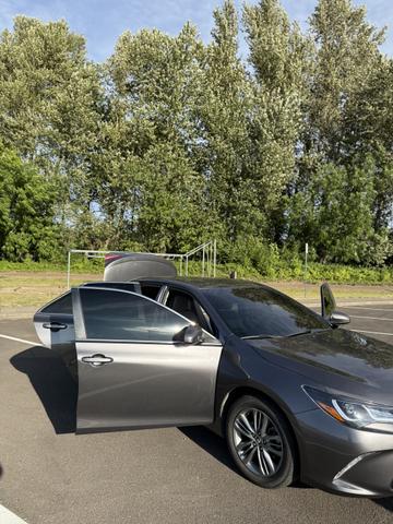 Photo of 2016 Gray Toyota Camry
