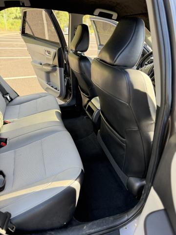 Photo of 2016 Gray Toyota Camry