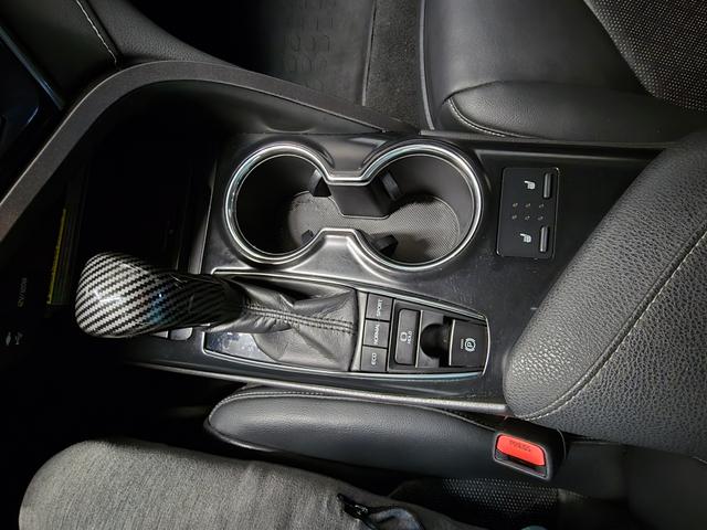 Photo of 2019 Silver Toyota Camry