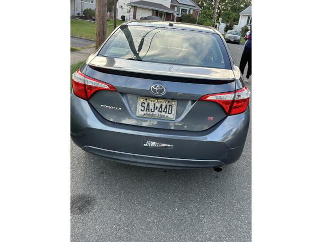 Photo of 2014 Gray Toyota Corolla
