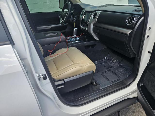 Photo of 2021 White Toyota Tundra