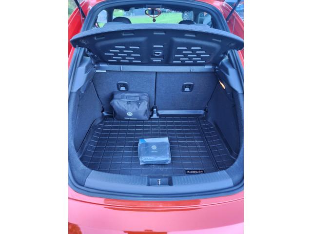 Photo of 2018 Orange Volkswagen Beetle