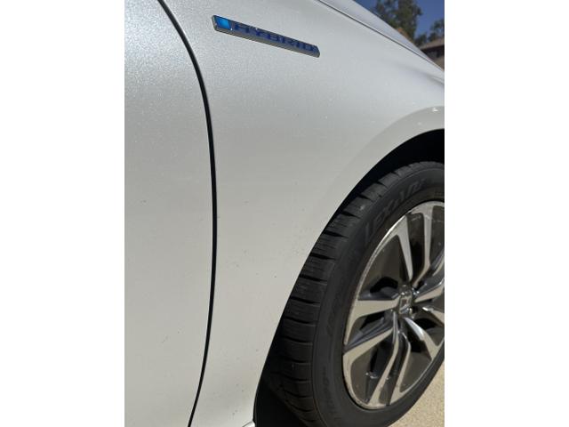 Photo of 2021 White Honda Accord Hybrid
