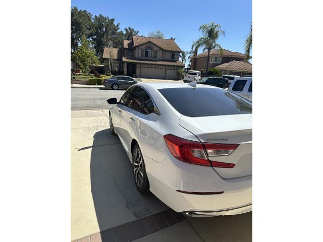 Photo of 2021 White Honda Accord Hybrid