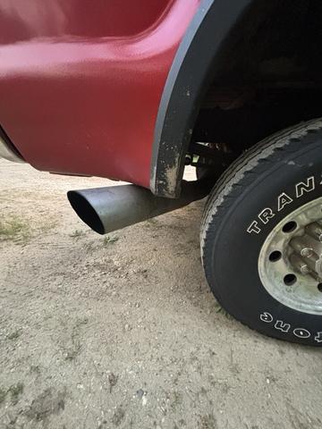 Photo of 1999 Red Ford F-250