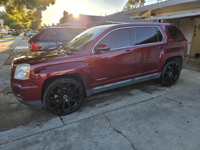 Photo of 2017 Red GMC Terrain