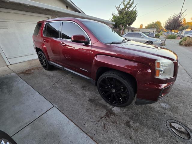 Photo of 2017 Red GMC Terrain