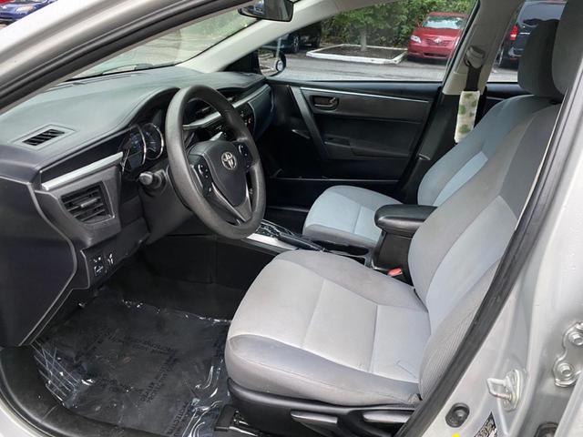 Photo of 2015 Silver Toyota Corolla