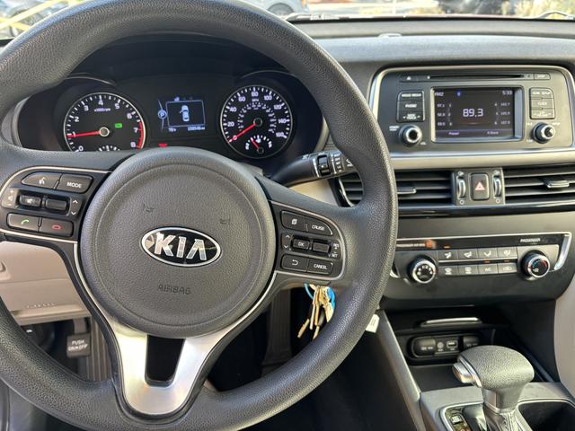 Photo of 2016 Red Kia Optima