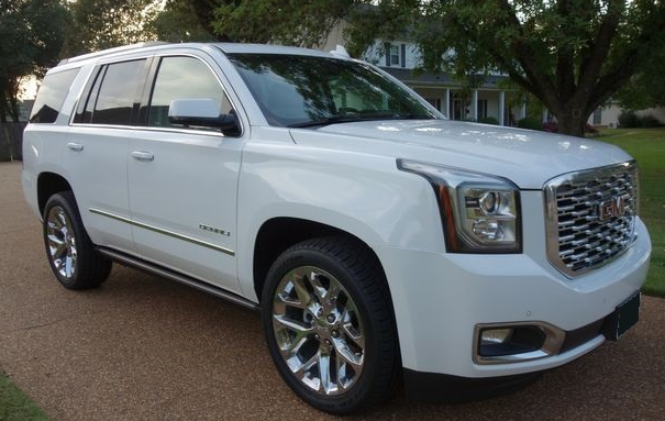 Photo of 2019 White GMC Yukon