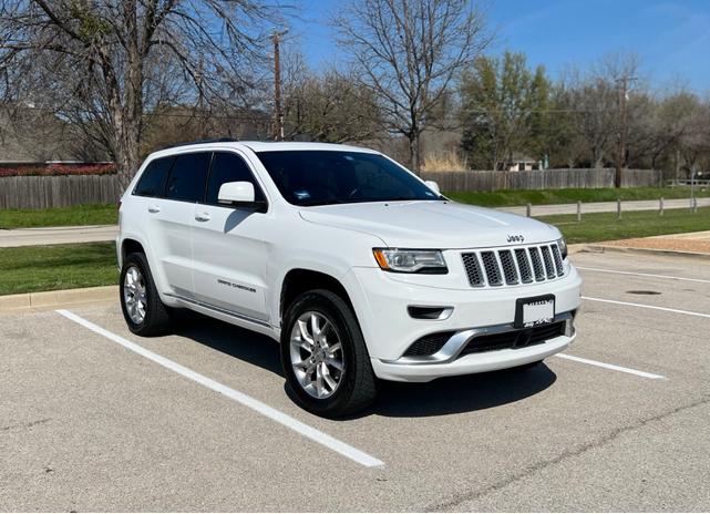 Photo of 2016 White Jeep Grand Cherokee