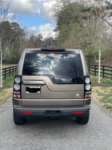 Photo of 2015 Brown Land Rover LR4