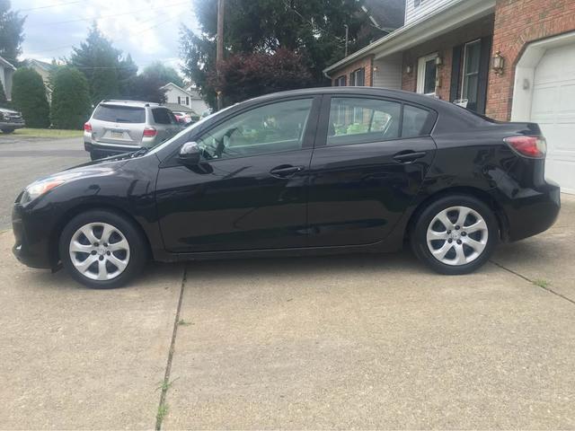 Photo of 2012 Black Mazda Mazda3