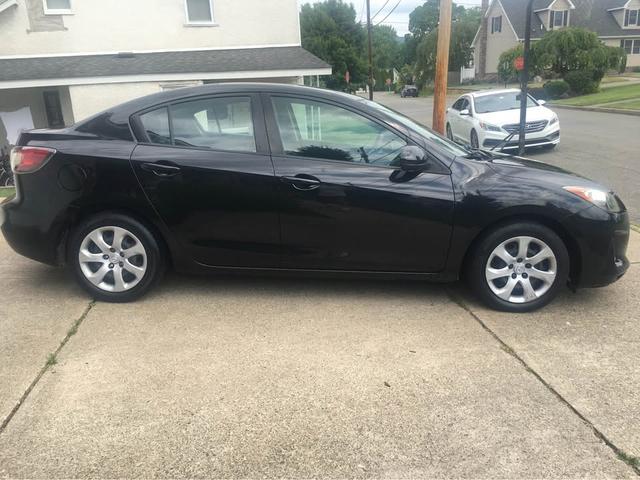Photo of 2012 Black Mazda Mazda3