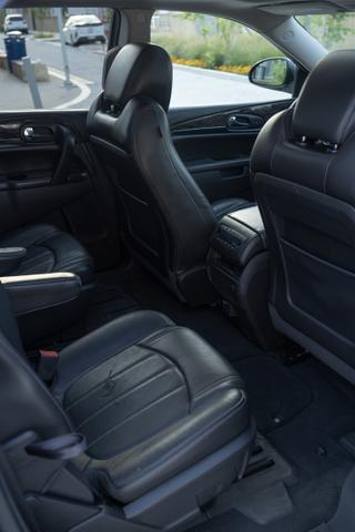 Photo of 2014 Black Buick Enclave