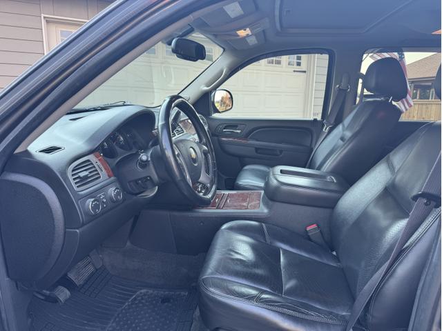 Photo of 2011 Brown Chevrolet Suburban