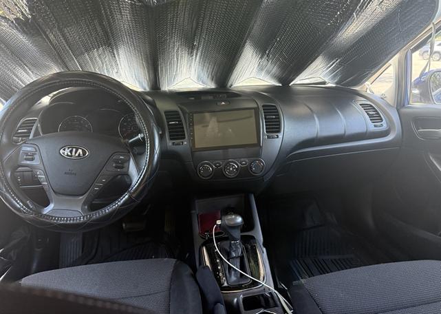 Photo of 2017 Blue Kia Forte