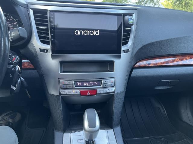 Photo of 2011 Silver Subaru Outback