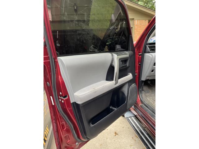 Photo of 2013 Red Toyota 4Runner