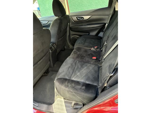 Photo of 2014 Red Nissan Rogue