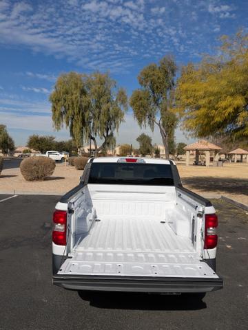 Photo of 2022 White Ford Maverick
